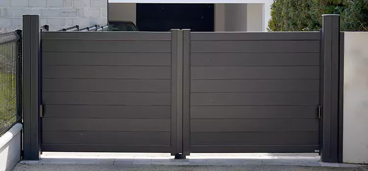 Common Residential Gate Issues We Resolve in Grayslake, IL